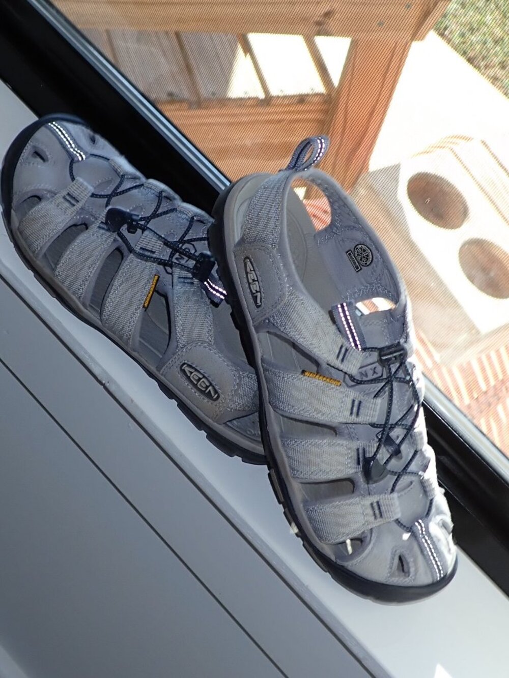 KEEN Women's Clearwater CNX Sandal Grey Size 10